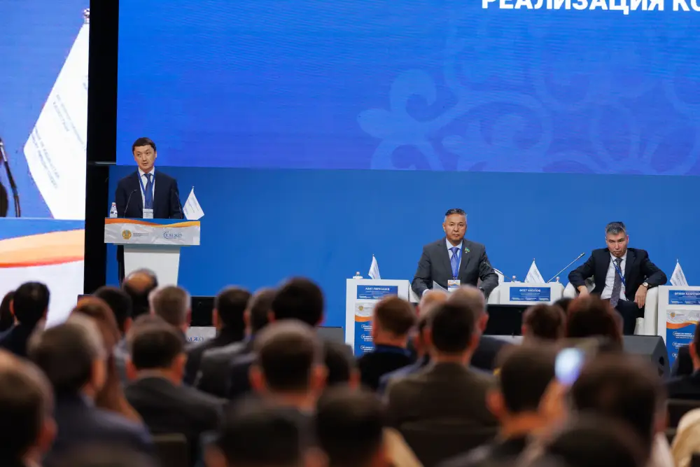 В Астане начал свою работу XIII Форум машиностроителей Казахстана (7)