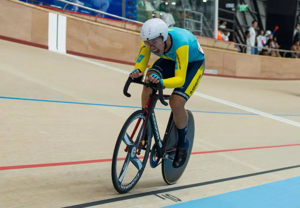 Казахстан завоевал 11 медалей на чемпионате Азии по велотреку (3)