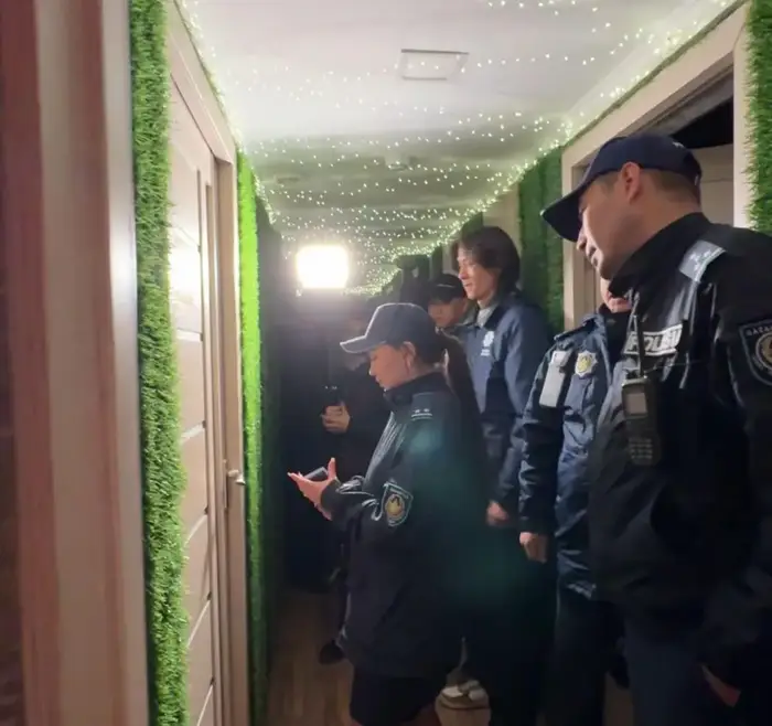В Астане прошел рейд по выявлению подростков, гуляющих в ночное время (4)
