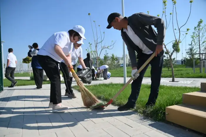 ШЫМКЕНТ: АБАЙ АУДАНЫНДА «ТАЗА ҚАЗАҚСТАН» АКЦИЯСЫ ӨТТІ (6)