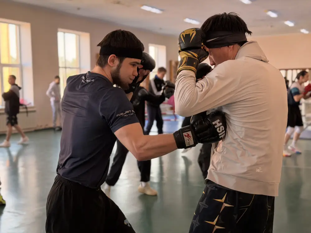 Сборная команда МЧС Казахстана готовится к чемпионату по рукопашному бою (8)