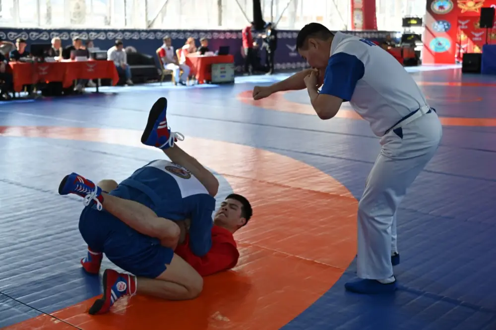 Команды Министерства обороны завоевали «золото» и «бронзу» на чемпионате по самбо (2)