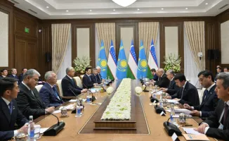 Токаев и Мирзиёев: Углубление дружбы и сотрудничества между Казахстаном и Узбекистаном на фоне растущих социальных связей