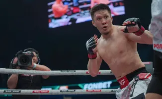 Казахстанский боец MMA Жалгас Жумагулов завершил свой бой на турнире IBA Nomad 14 мощным нокаутом, продемонстрировав впечатляющее мастерство и силу в основном карде. Видео захватывающего момента уже стало популярным среди фанатов.
