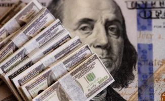 Курс доллара в Казахстане продолжает падать, что может негативно сказаться на импорте и инфляции