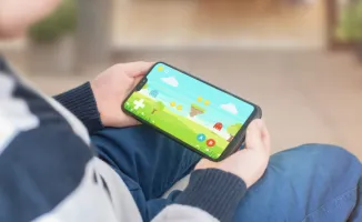 Токаев подчеркивает важность чтения для воспитания детей, предостерегая от влияния соцсетей и видеосервисов