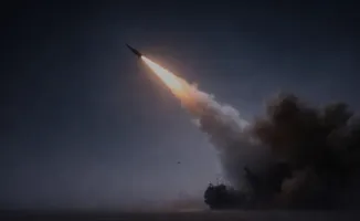 Иран атакует 'секретную точку' в ОАЭ: Корпус стражей исламской революции подтвердил запуск баллистических ракет