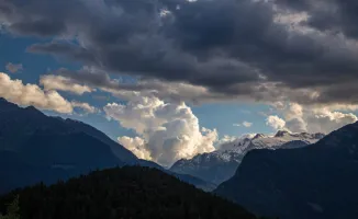 Астана замерзнет в объятиях морозов, Алматы взорвется грозами: погода готовит сюрпризы на 9-11 апреля