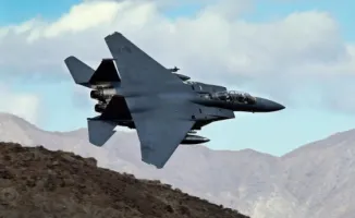 Спасение в небе: два пилота F-15 вернулись домой