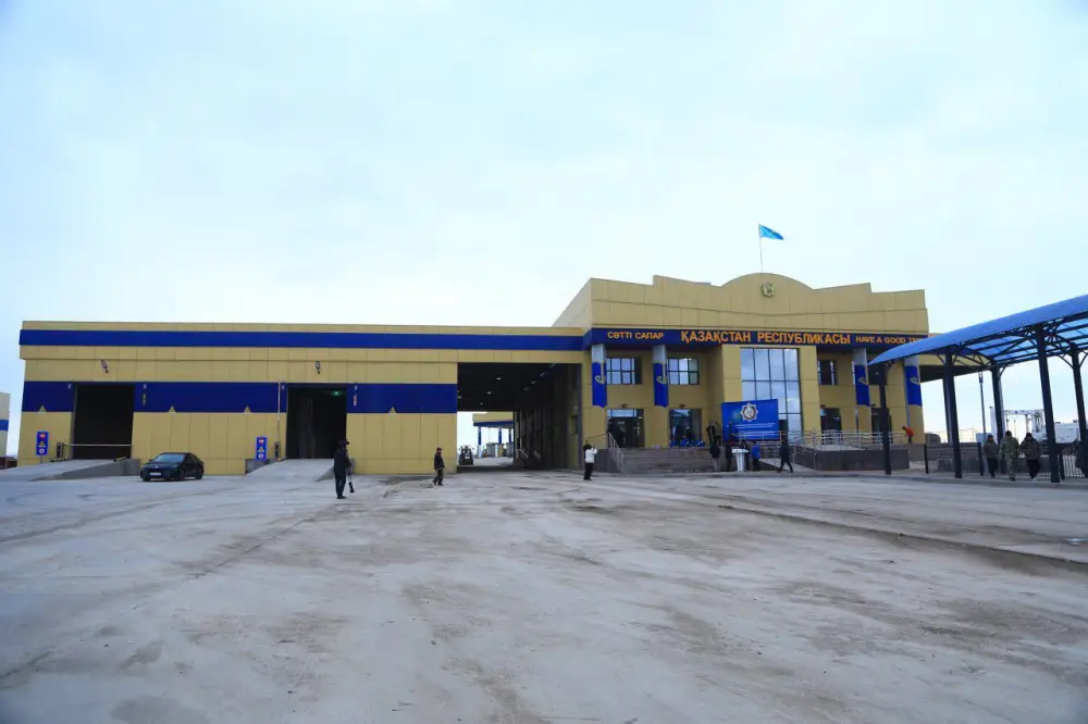 Открыты новые высокотехнологичные пункты пропуска «Казыгурт» и «Темир-баба» (2)