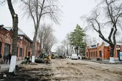 В Петропавле начался второй этап реконструкции главной улицы города (3)