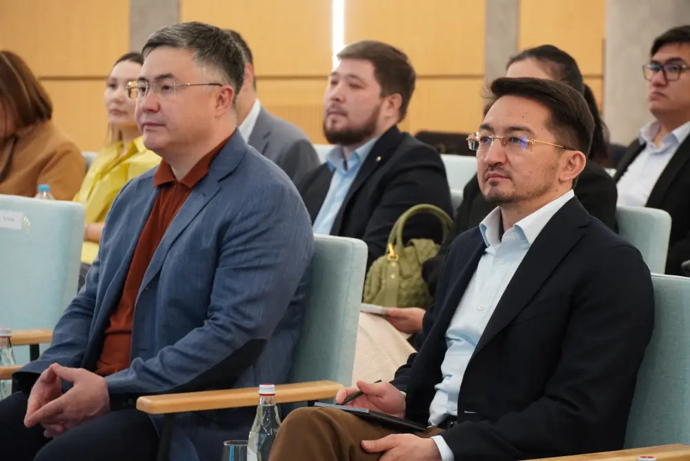 Мировой эксперт Кай-Фу Ли провел обучение в преддверии форума GITEX AI Kazakhstan 2026 (3)