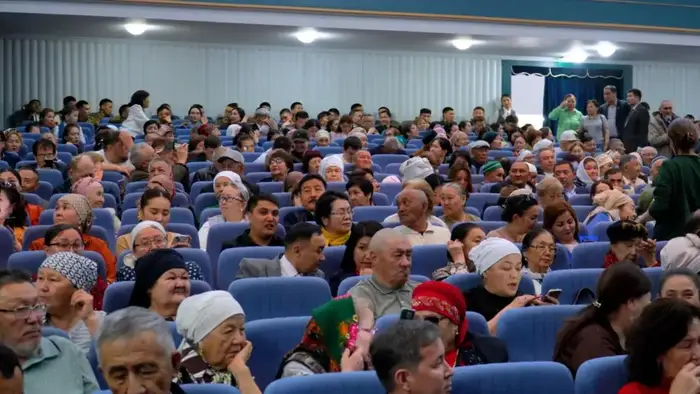 «Закон и порядок»: в Астане прошел республиканский айтыс с участием представителей различных этносов (3)