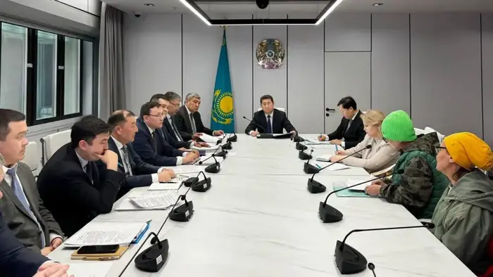 Айдарбек Сапаров провел личный прием граждан (5)