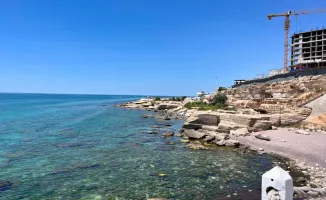 Уровень Каспийского моря может снизиться на 5 метров до конца века, согласно прогнозам Российской академии наук. Это значительное изменение может оказать влияние на экосистему региона и экономическую деятельность стран, омываемых Каспийским морем.